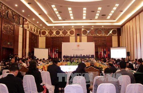 ASEAN pledges favorable conditions for trade activities - ảnh 1